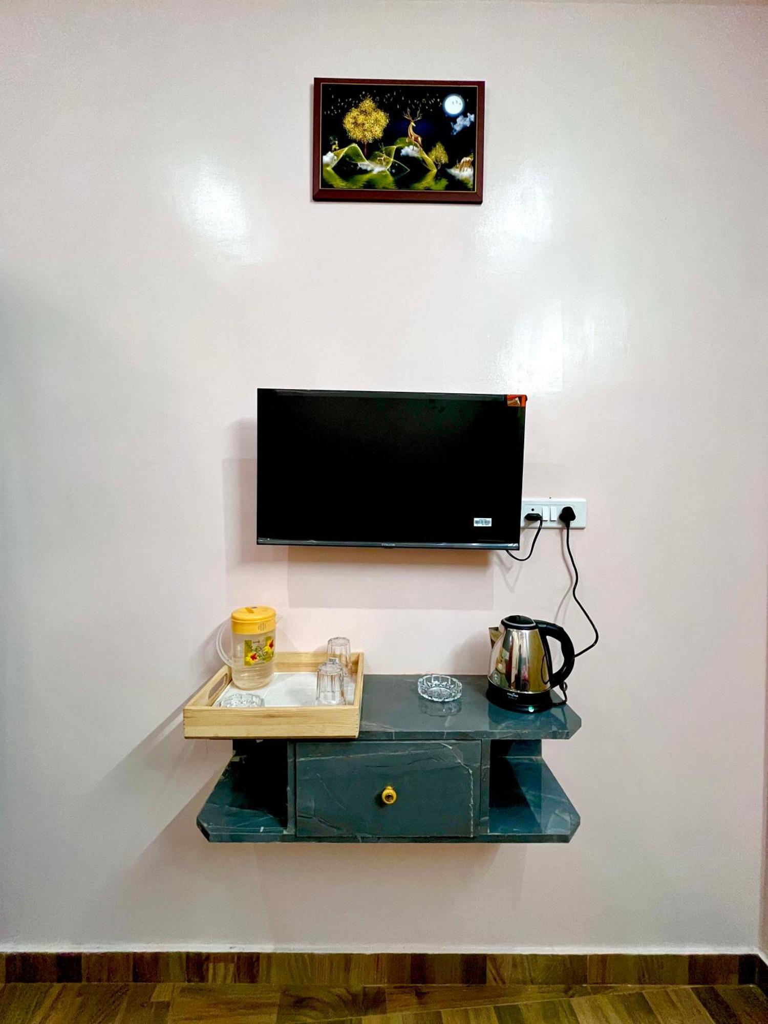 Trilok Residency - Dashashwamedh Варанаси Екстериор снимка