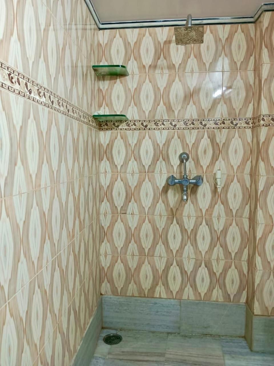 Trilok Residency - Dashashwamedh Варанаси Екстериор снимка