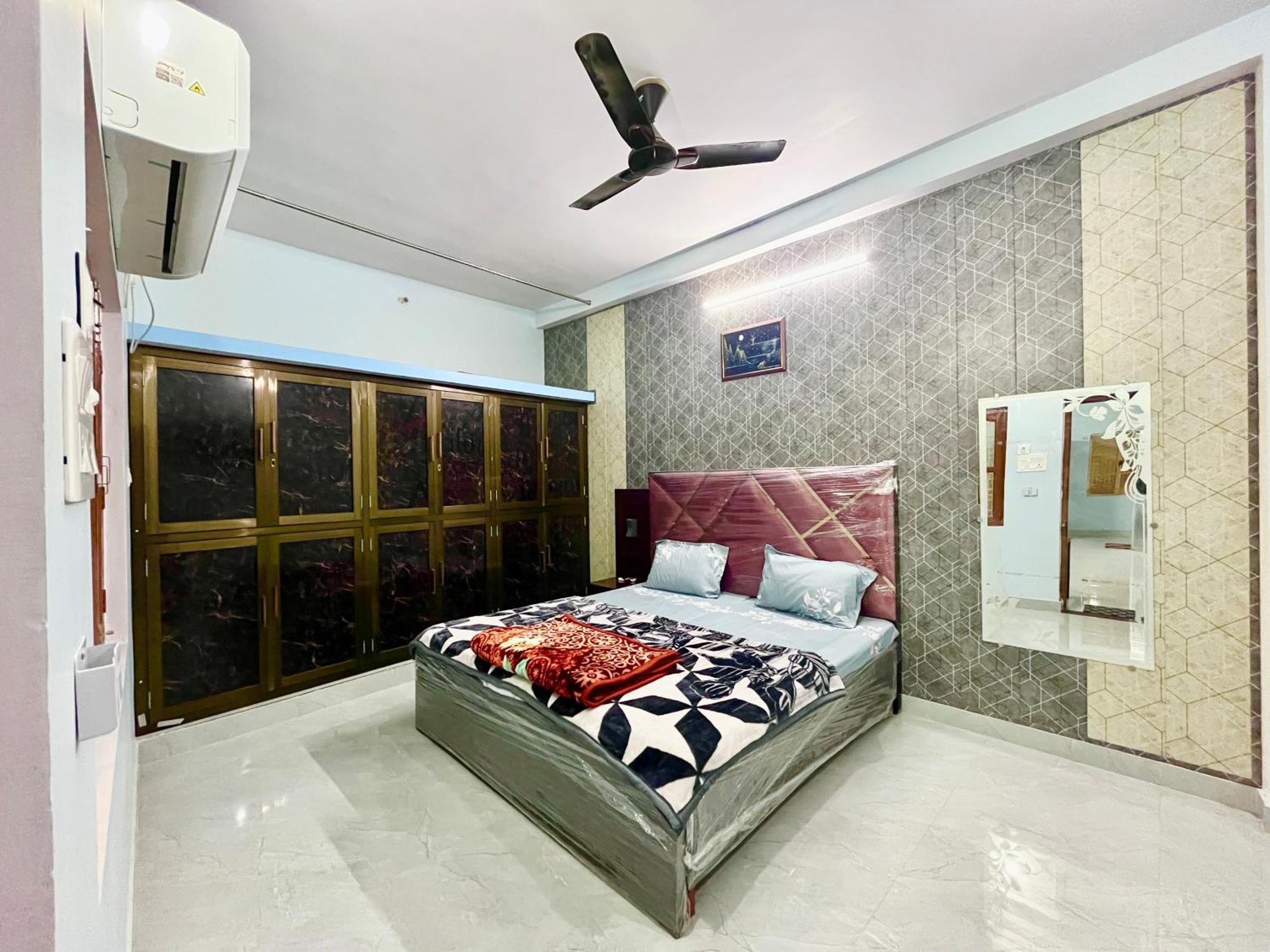 Trilok Residency - Dashashwamedh Варанаси Екстериор снимка